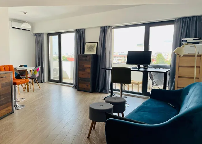 Your Modern Home In The Armenian Quarter