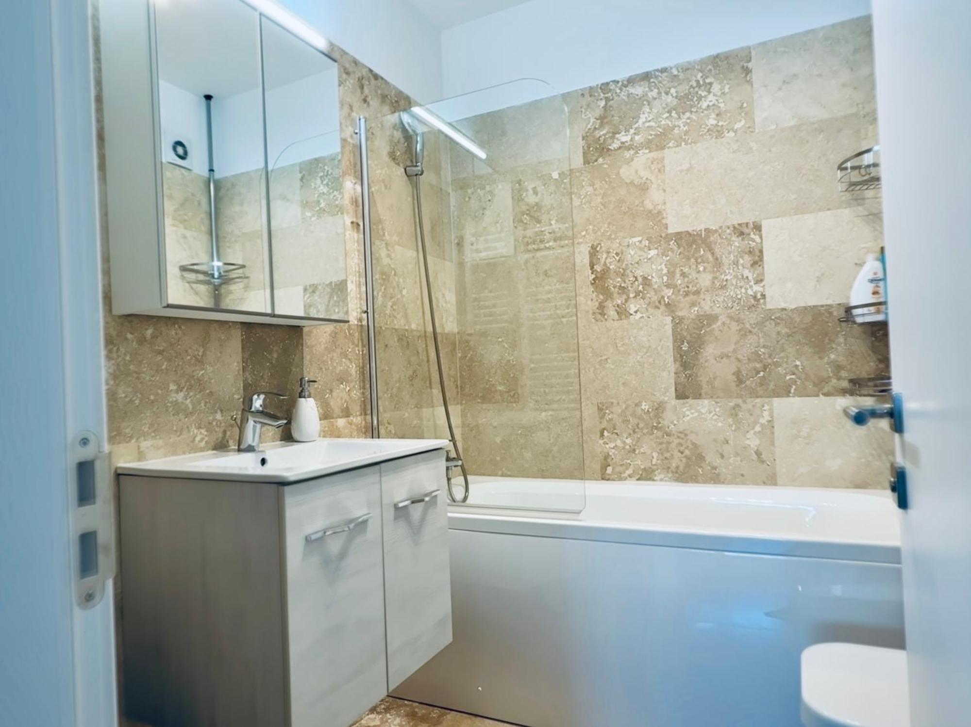 Apartment Your Modern In The Armenian Quarter *